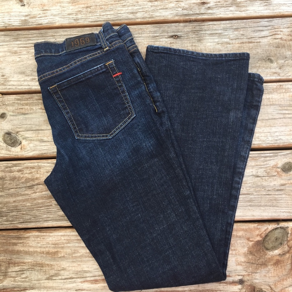 GAP 1969 boot cut jeans size 26
